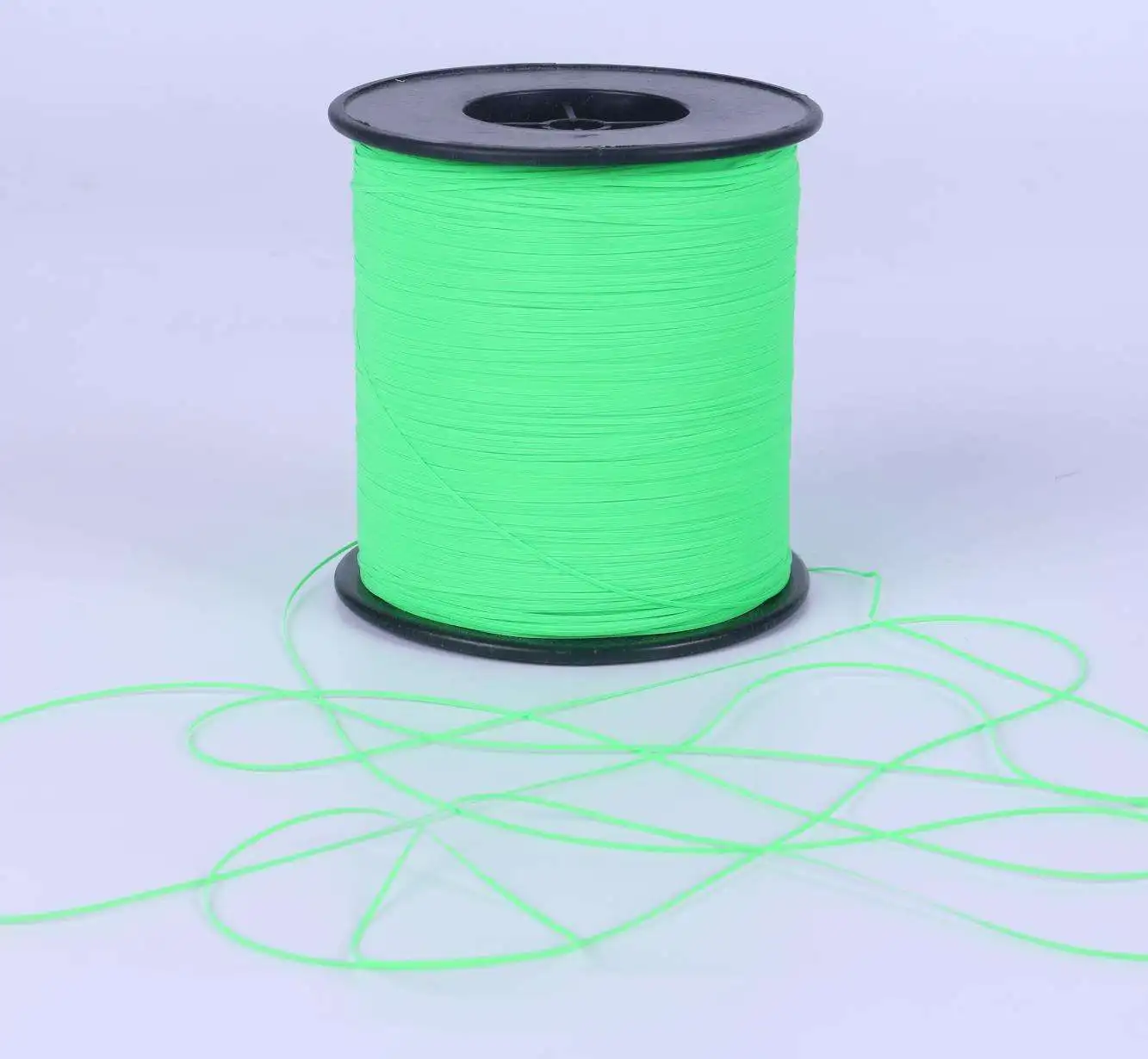 Double Sides Silver Gray Reflective Yarn for Gloves Knitting grow in the dark