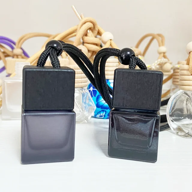 Luxury 8ml Empty Square Shape Black Mini Glass Bottle with Black Wooden Lid Hanging Perfume Essential Oil Car Diffuser Bottle