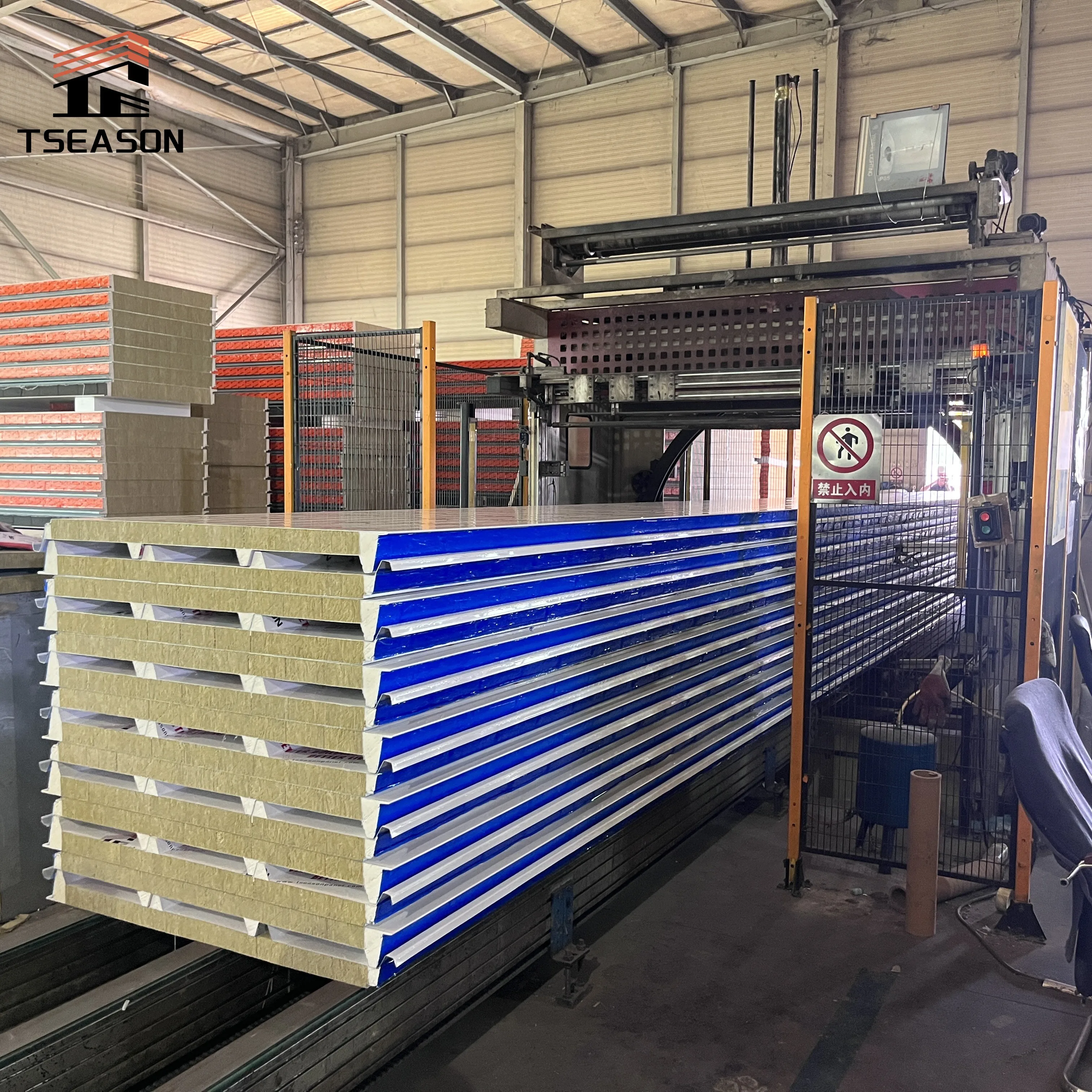 Manufacturers direct sales of high temperature resistant exterior wall composite board insulation rock wool roofing board