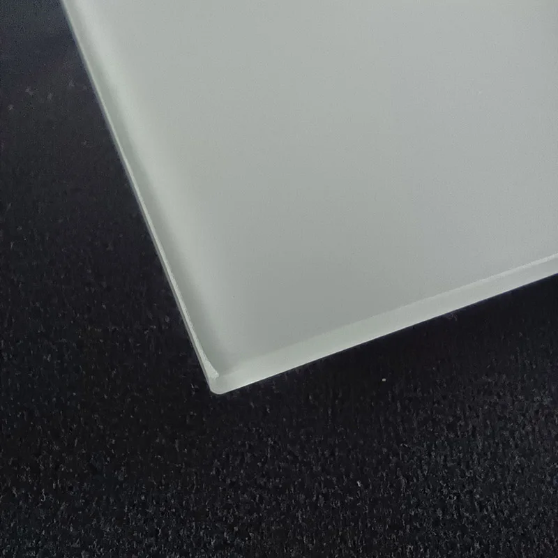 China manufacturer low iron tempered frosted glass acid etched glass ultra white clear frosted glass made in China