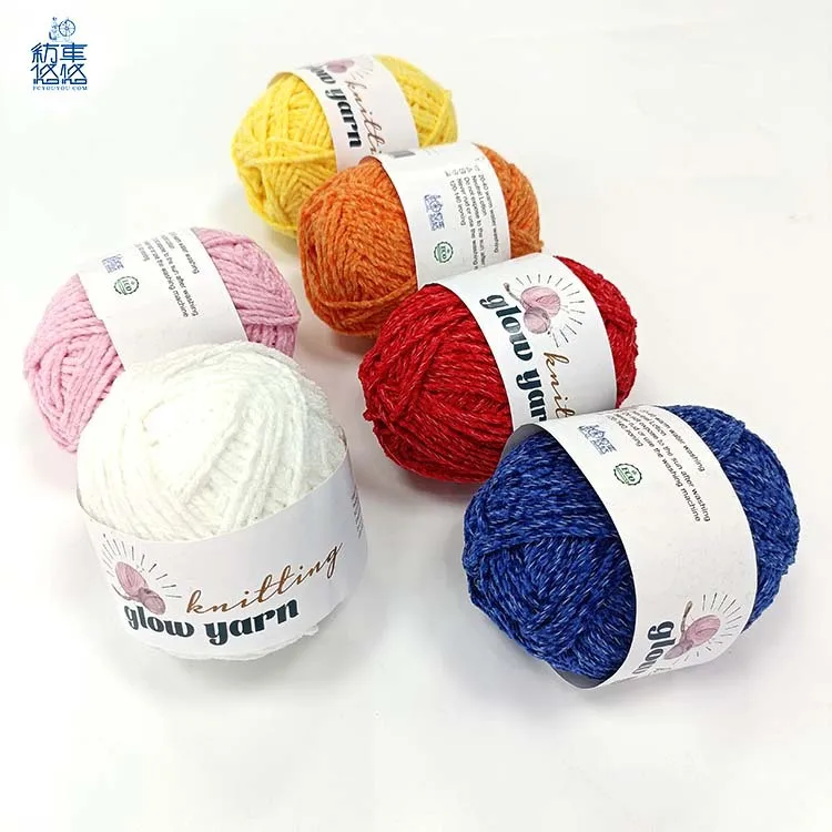 Glow in the dark crafts crochet yarn luminous chenille hand woven crochet yarn for crochet pattern amigurumi christmas reindeer