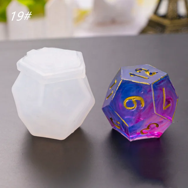 DLR313 Factory custom wholesale DND Gamer Dice silicone dice mold for resin crafts DIY