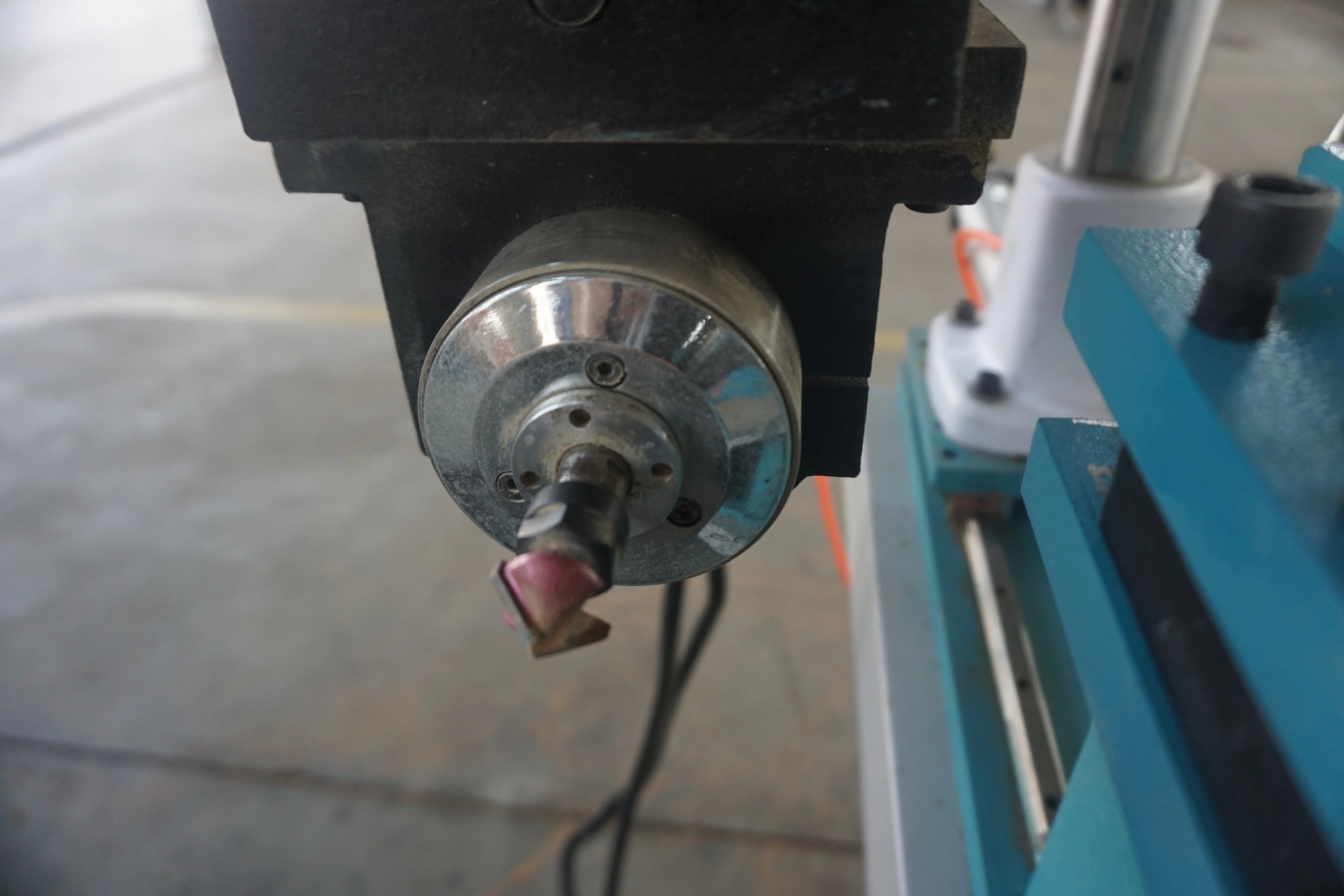 Токарный станок Sefe по дереву с ЧПУ с римскими колоннами для мебели