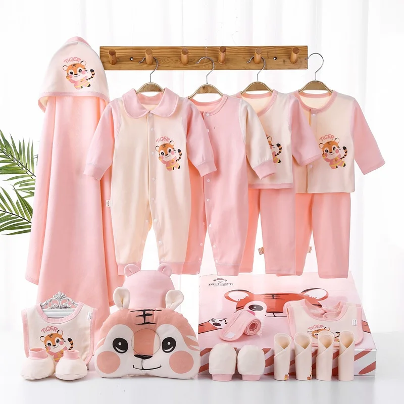 Wholesale prices baby clothes gift set 19 pieces cotton pajama accessories new born baby clothes set box