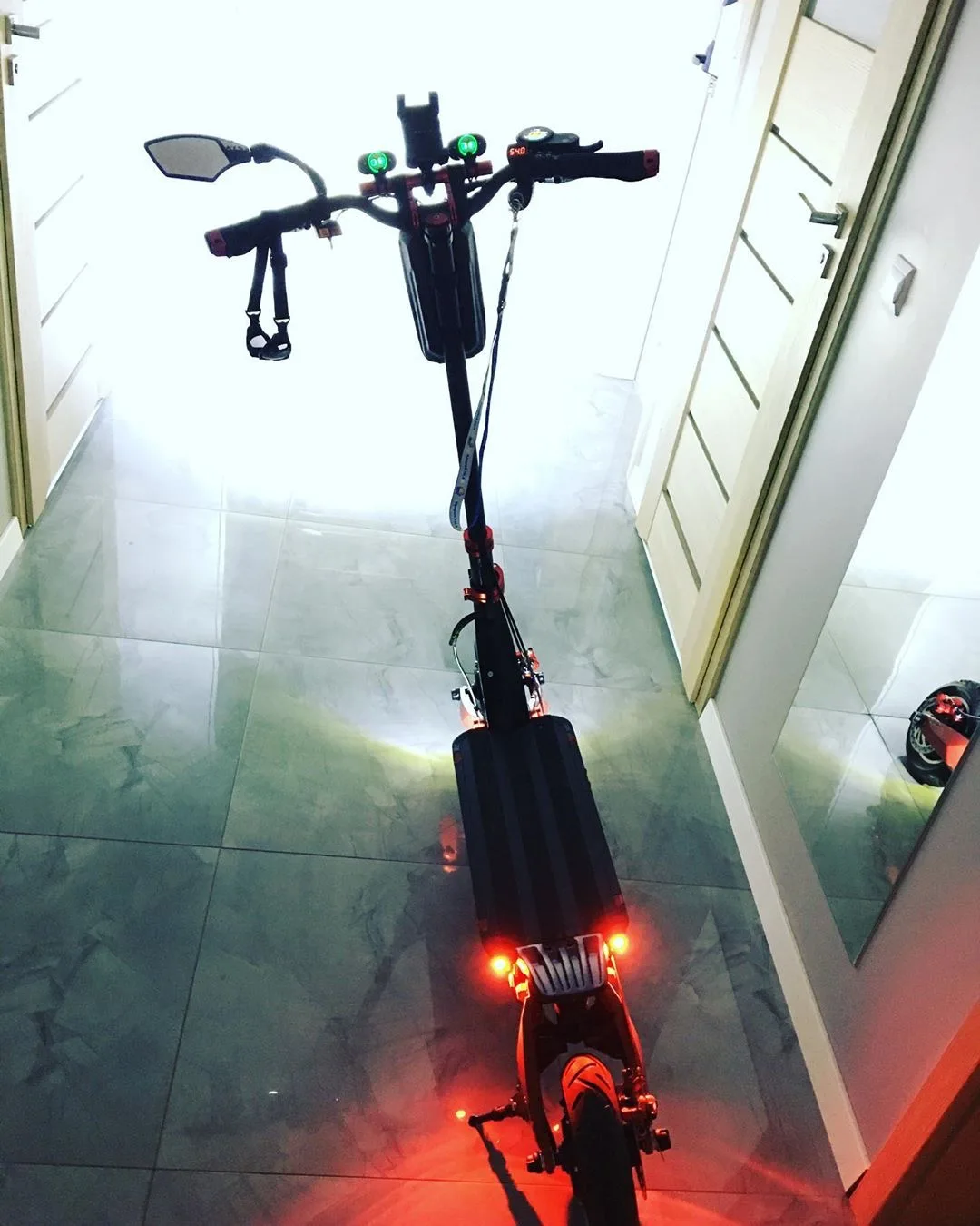 
Unicool 2020 Hot sale germany 2000w kugo elactric/electri zero10x e scooter for adult 