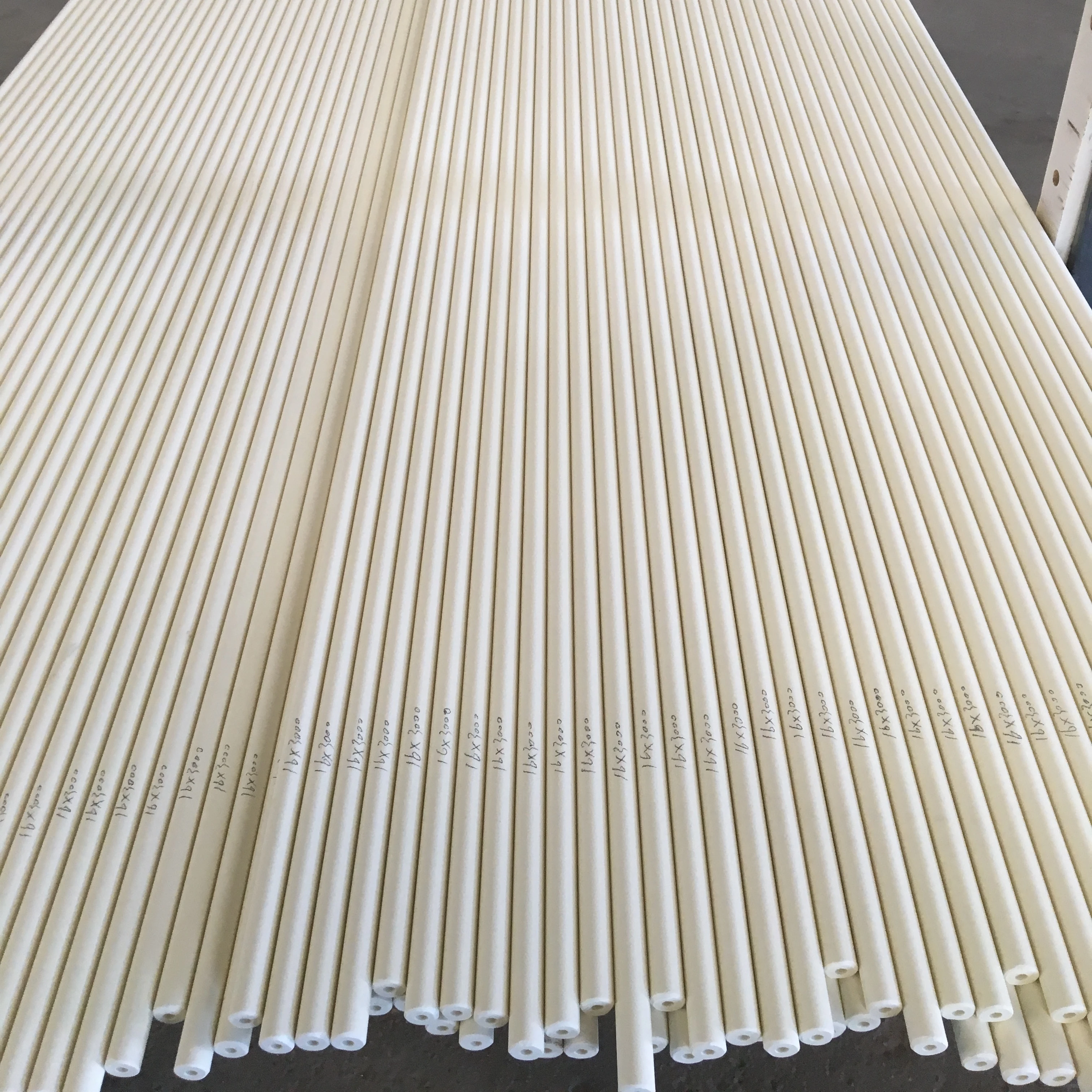 High Temperature ceramic roller 95% 99% Al2O3 Strength furnace refractory