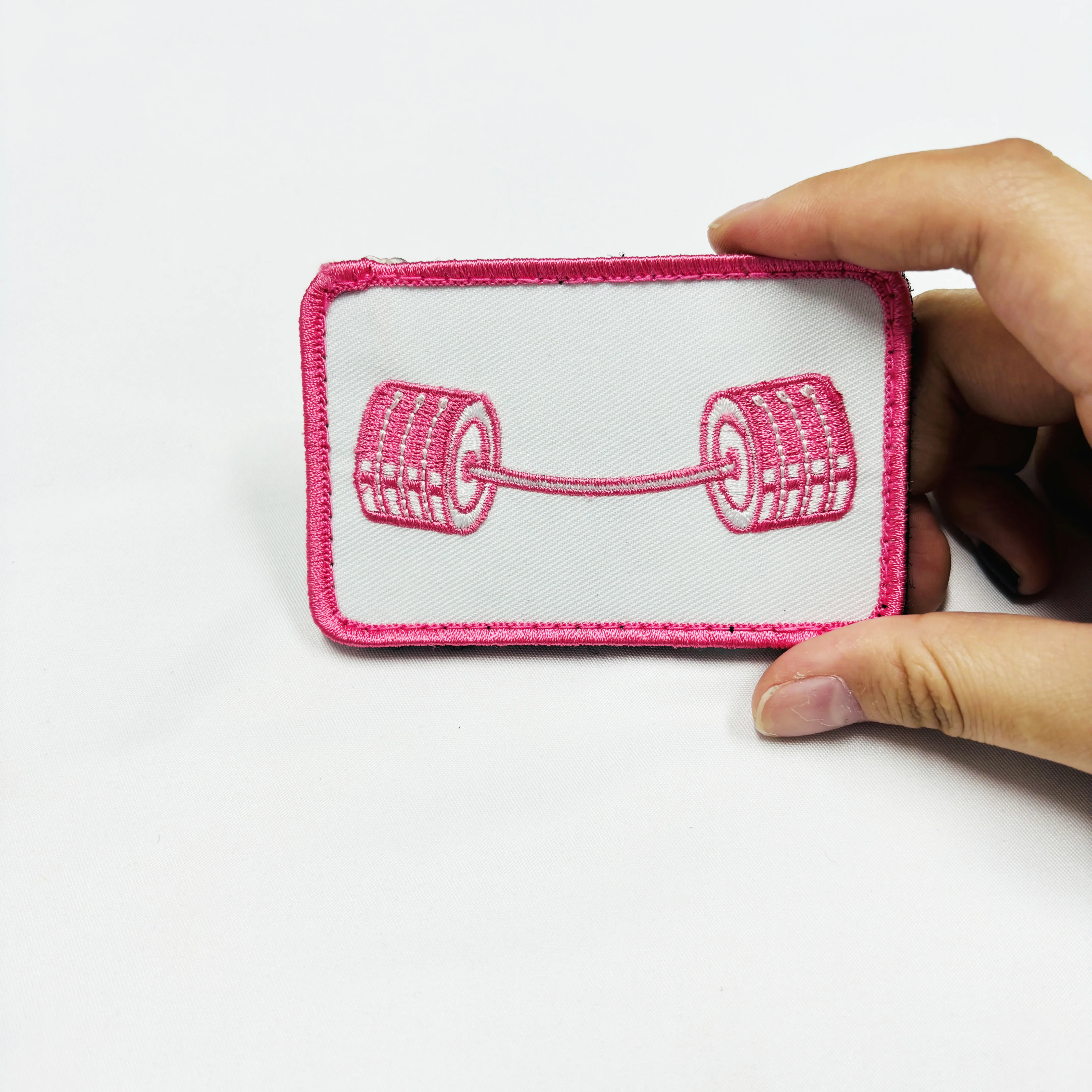 Factory Supply High Quality designer patch iron on backing  embroidered patches embroidery patches