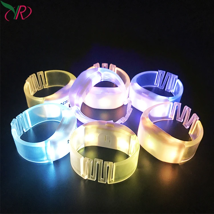 New 2020 Wholesale Waterproof Dmx512 Computer Programmable Remote Controlled Led Bracelet Light Up Wristbands For Concert Events