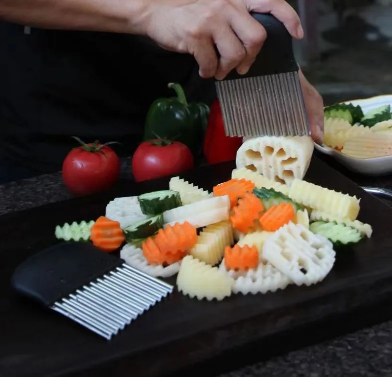 Factory wholesale Stainless mini Wavy vegetable chopper wolf tooth potato french fries onion chip knife chopper