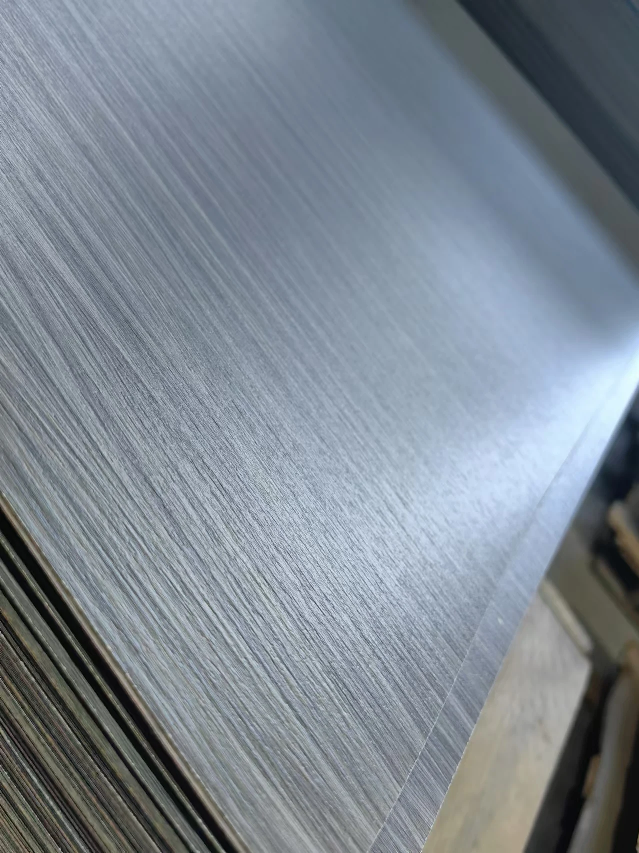 0.7mm Wood Grain Phenolic Formica HPL High Pressure Laminate Sheet for Kitchen Cabinet Door Furniture Surface Decoration