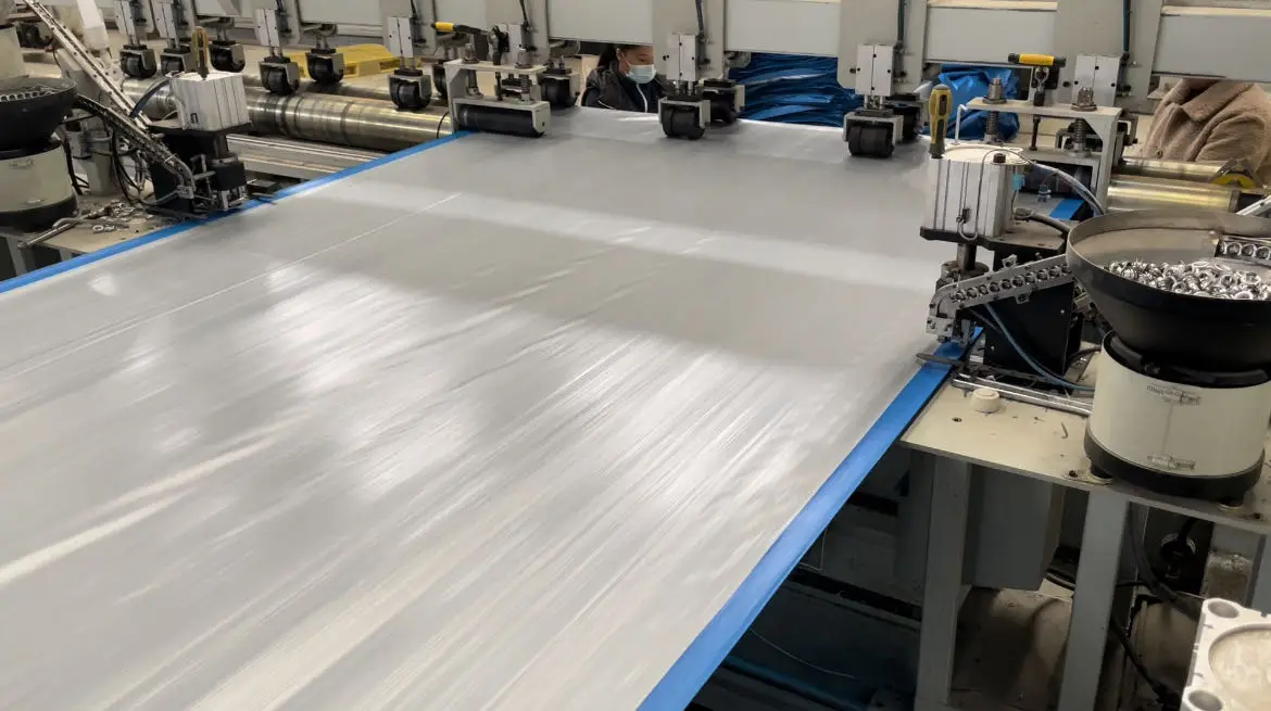 MILLION wholesale 100gsm multicolor pe plastic tarpaulin silver color waterproof pe truck tarpaulin fabric turkey