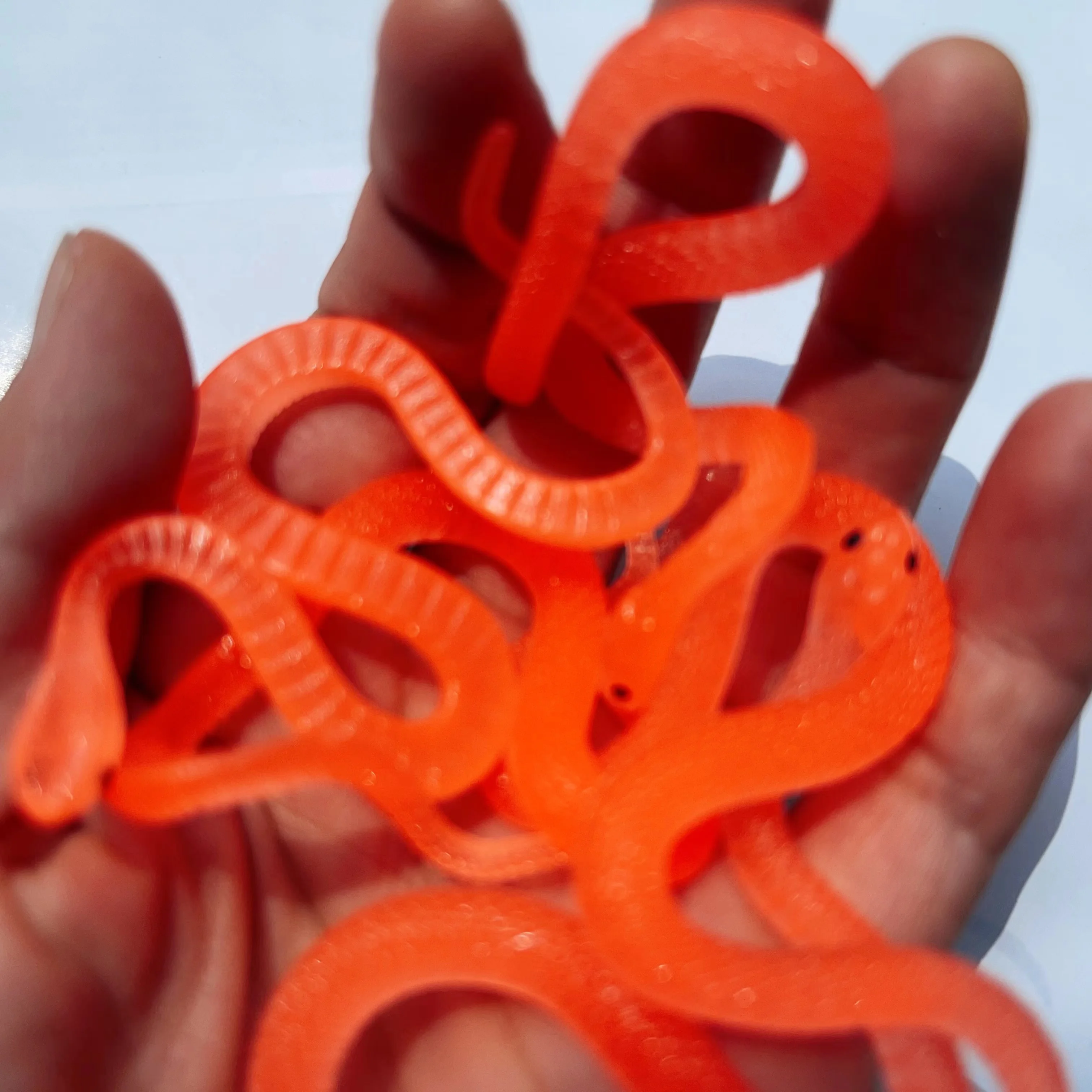 Wholesale 28mm 1 Inch Plastic Vending Capsules Mini Soft TPR Rubber Snake Stretchy Toys Snake Figure Animal For Toy Capsules