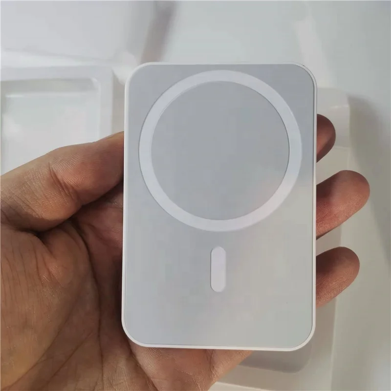 Magnetic power bank External auxiliary battery For iphone 13 Magsafeing powerbank Wireless