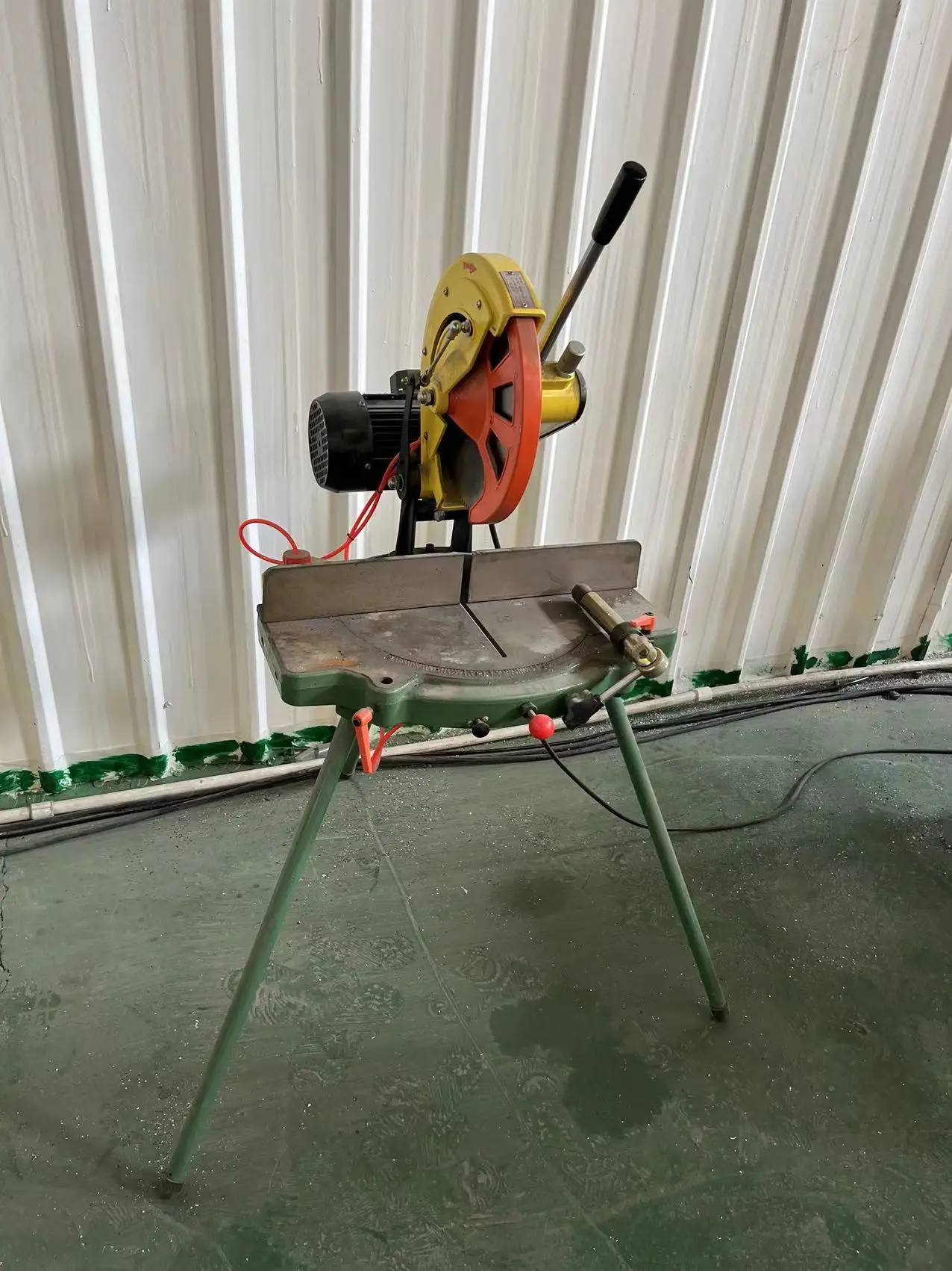 Supply aluminum single head cutting saw door and window manual cutting machine
