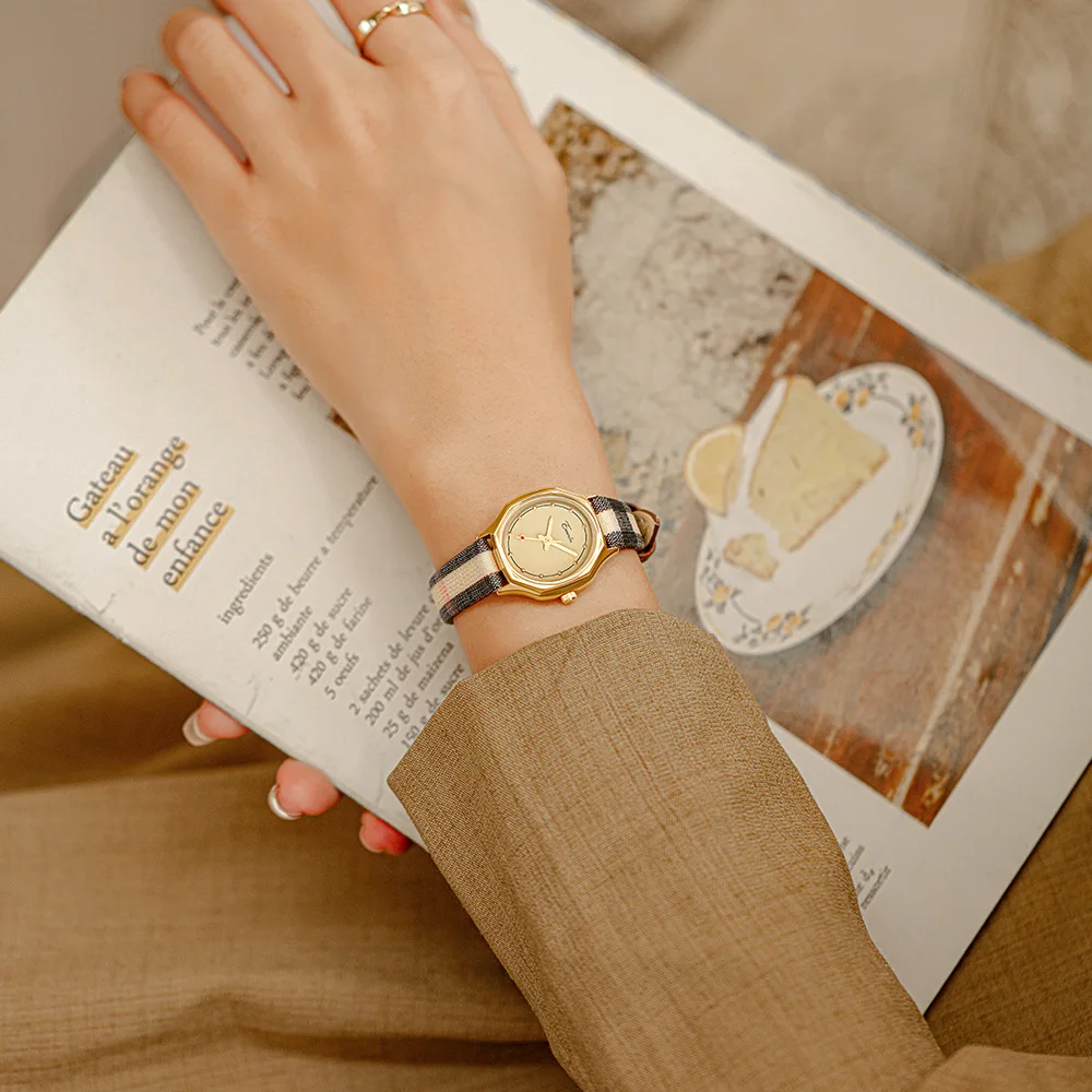 Newest Brand Luxury Waterproof Watch Elegant Diamond  Ladies WristWatch  Art Classical Leather Women Watch Mira a las mujeres