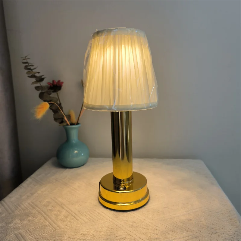 Аккумуляторная Светодиодная настольная лампа