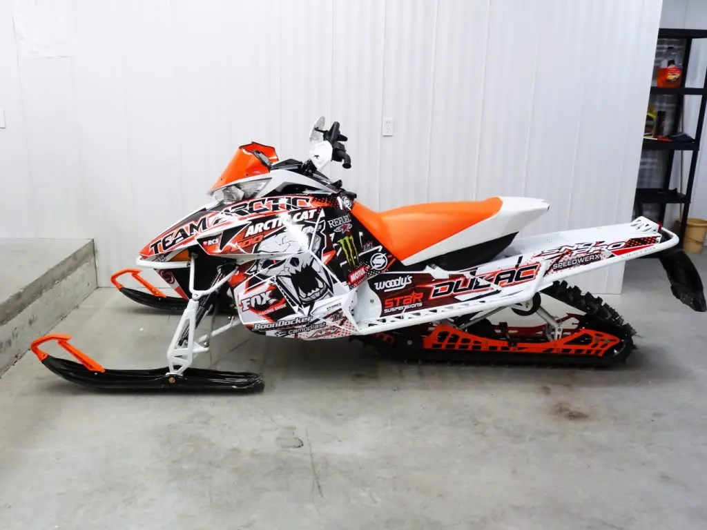 2022 new 300CC snowmobile adult snow mobile