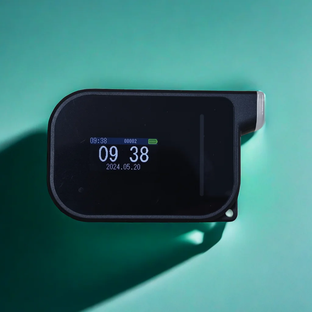 Mini Digital Breath Alcohol Tester Breath Analyzer Breathalyzer Portable Breath Alcohol Detector