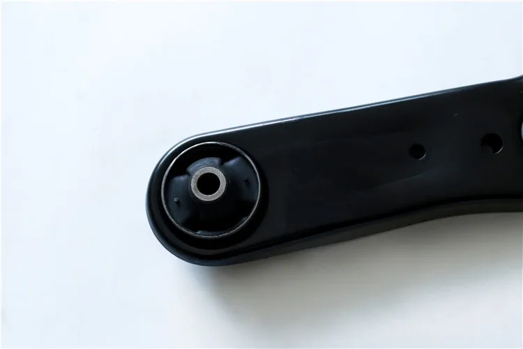 New arrivalGolden Steel Suspension SystemHigh-performance lower control armAuto parts control arm