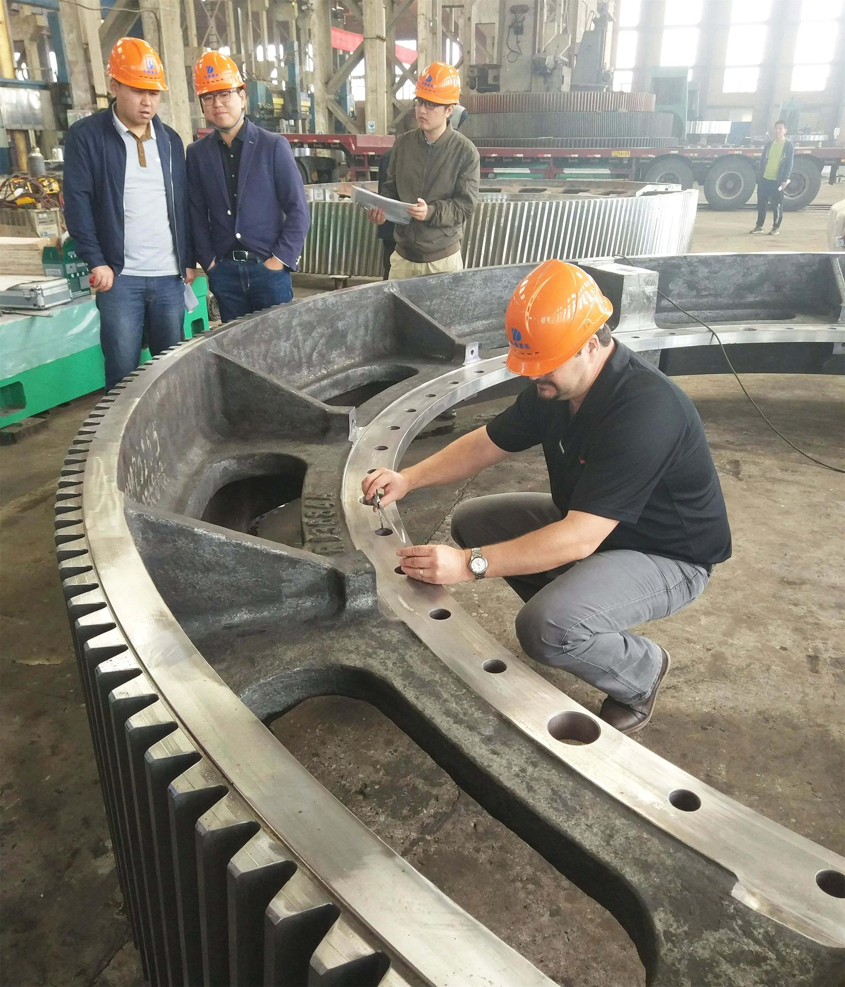 Cnc Milling Machining Alloy Cement Mill Herringbone Customized Synchronizer Bearing Gear Ring Casting Steel Support Roller