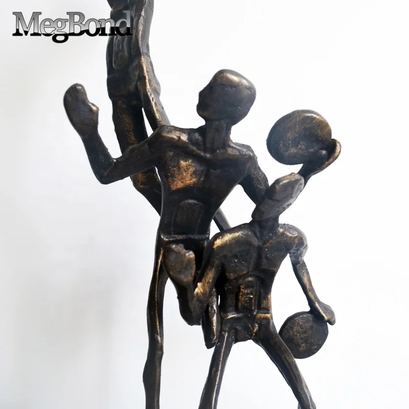 Antique bronze Cast iron sportman player statue for home creative decoration, basketball player figurine for table top decor