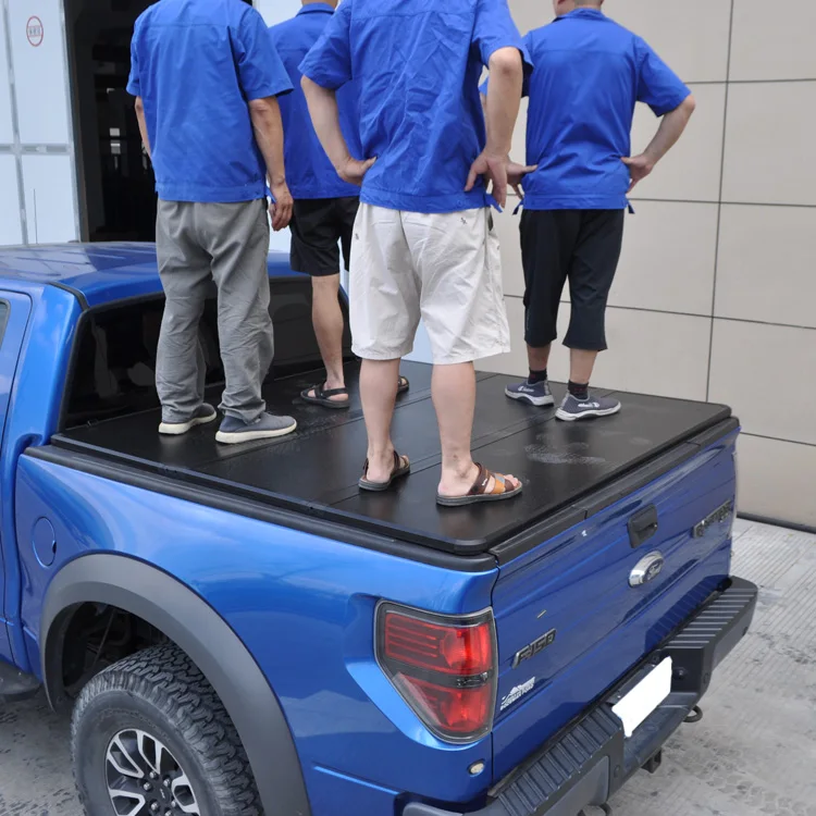 LIYUAN Factory  hard tonneau cover for hilux Revo Rocco  truck bed  tonneau cover