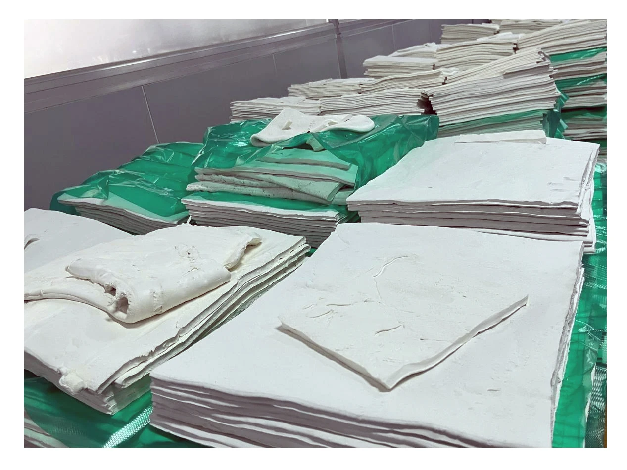 Improved processing B-type fluoroelastomers FKM terpolymers for Compression molded part solution coatings and coated fabrics