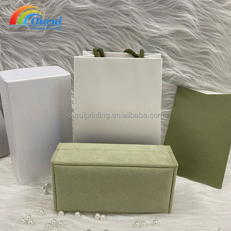Luxury Green Velvet Jewelry Gift Box PC Material for Packaging Earrings Bracelet Necklace Ring for Storage or Gift Giving
