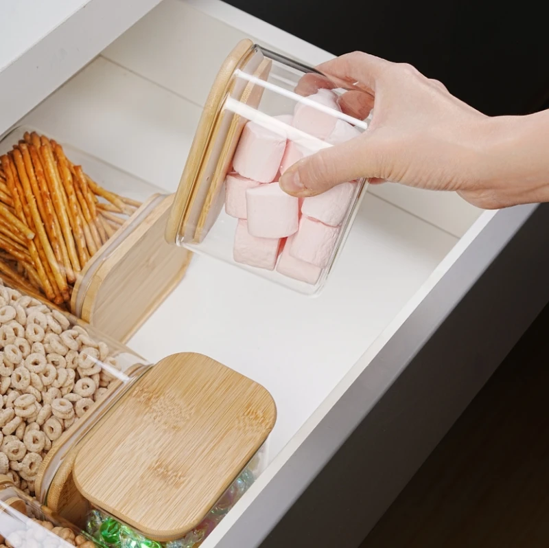 IKOO custom design glass food storage jar custom with bamboo wooden lid