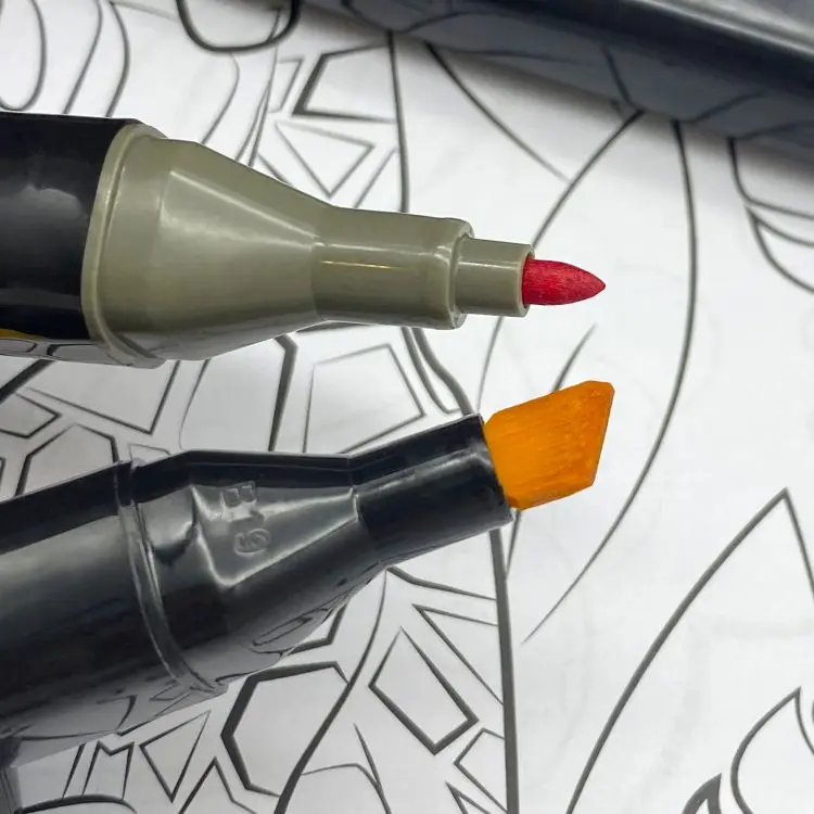 Manufacturer wholesale eco friendly 60 80 100 alcohol-based ink marker set marcadores a base de alcohol punta pincel rotulador