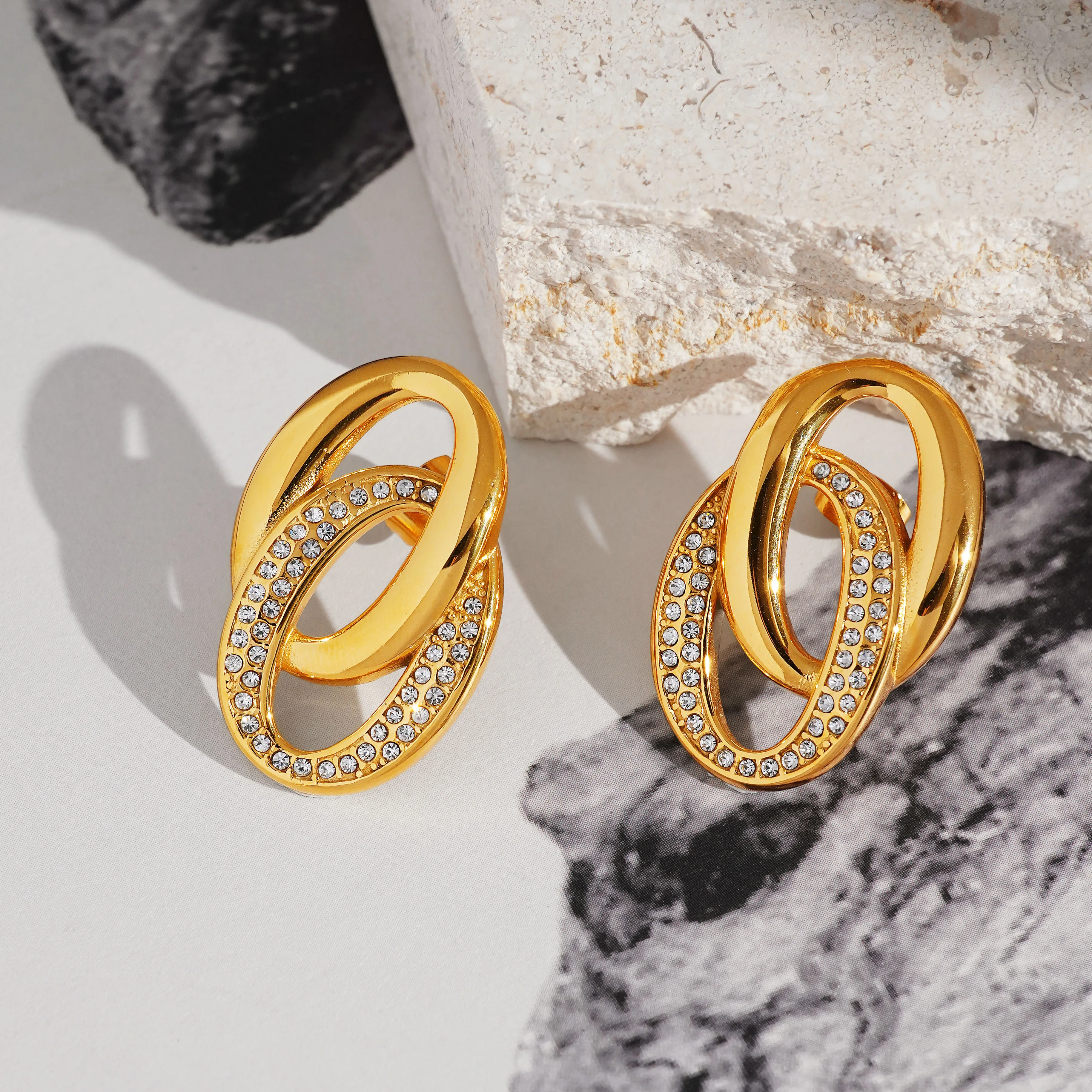 2024 Dazan New 18k Gold Plated Unique Hypoallergenic Stainless Steel Classic Double Circle Iced Out Zircon Artist Earrings