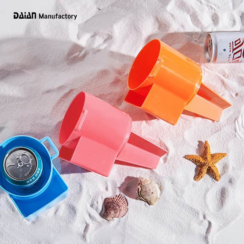 Daian Factory Hot Selling Double Wall Plastic ABS Beach Cup Sand Cup Holder