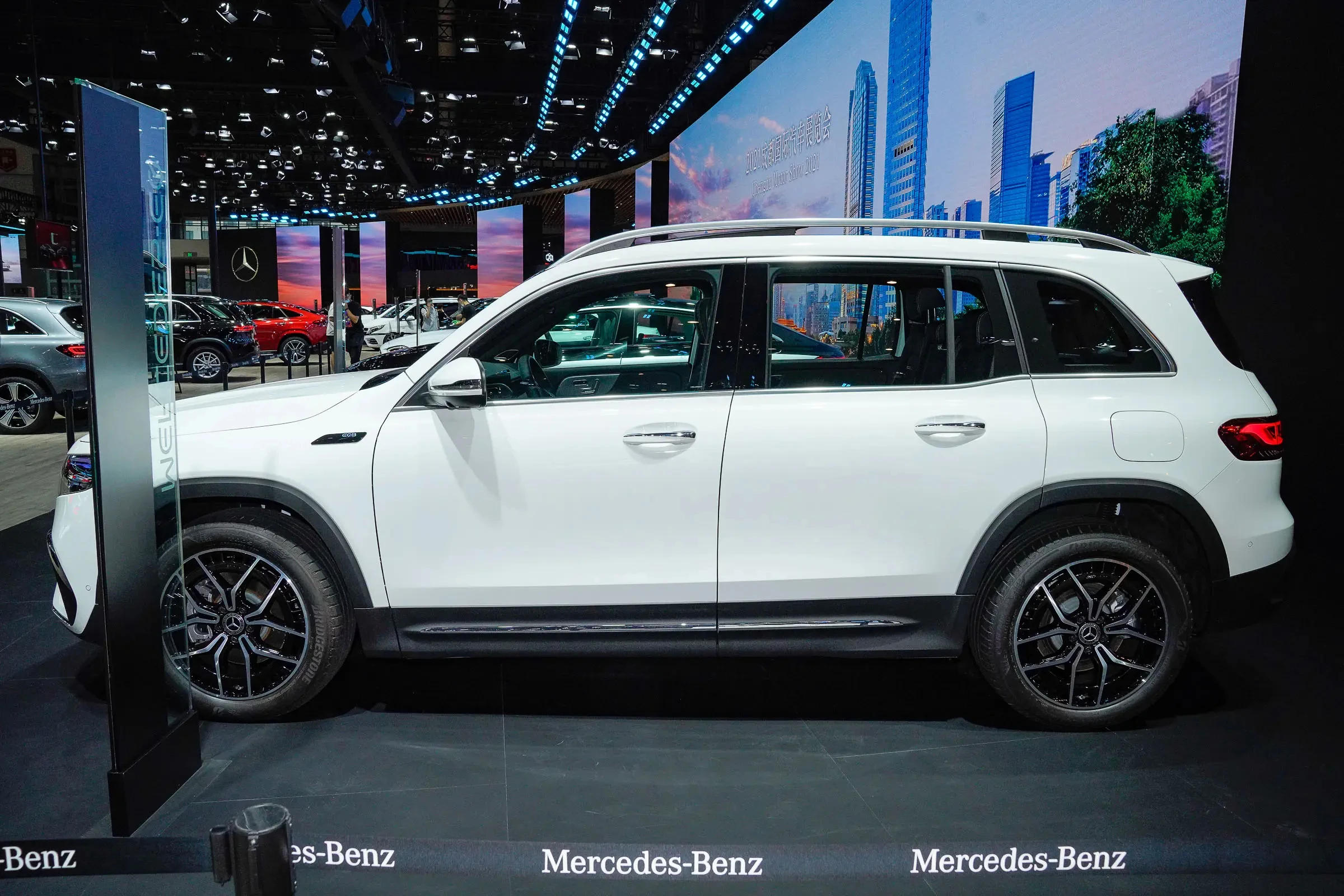 Подержанные внедорожники mecedes benz 5/7 сиденья 4wd eqb подержанные автомобили в Китае mercedes для продажи