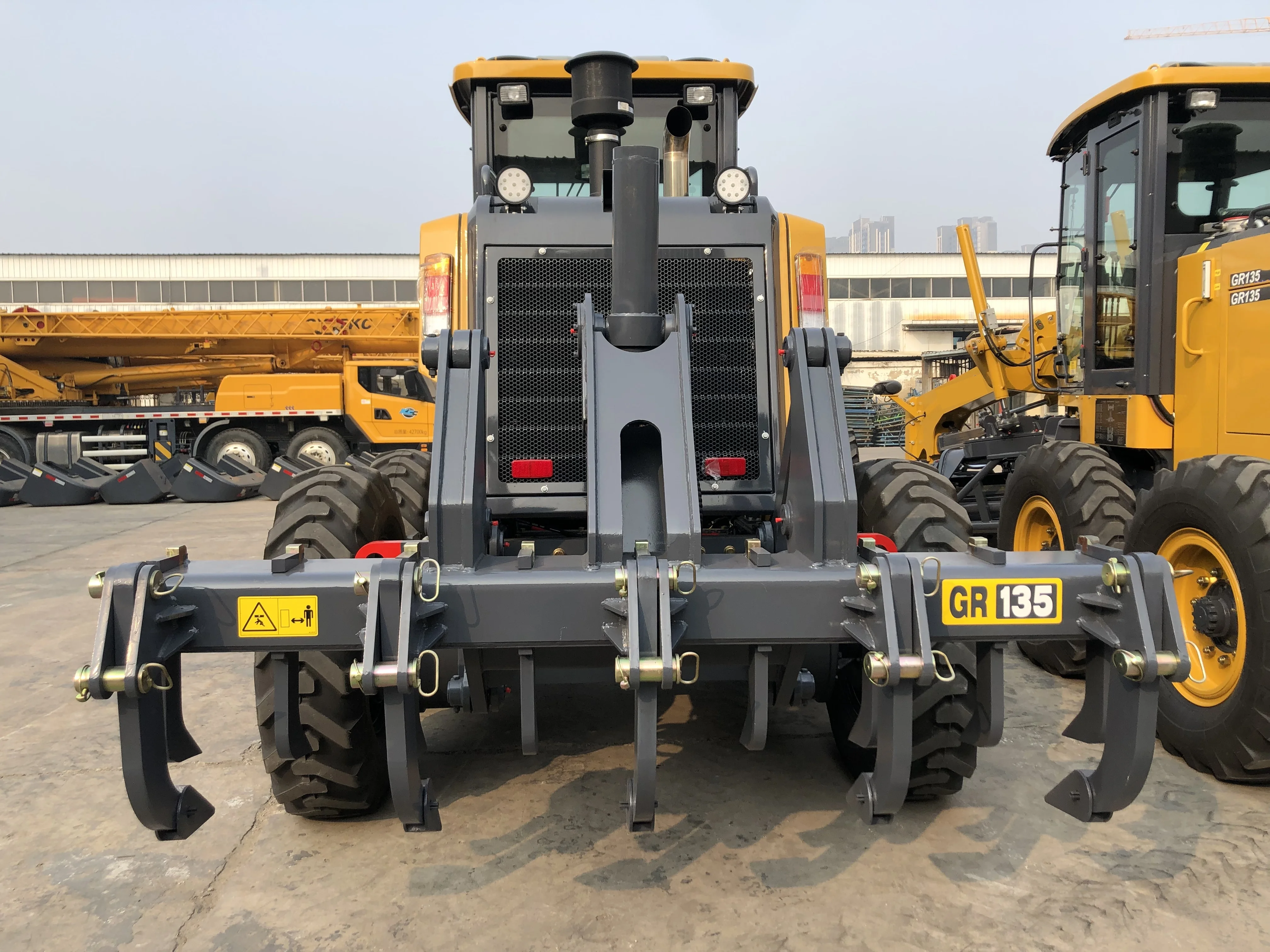 Лучшие продажи в Китае 150hp мини-грейдер GR135 для дорожного строительства по заводской цене