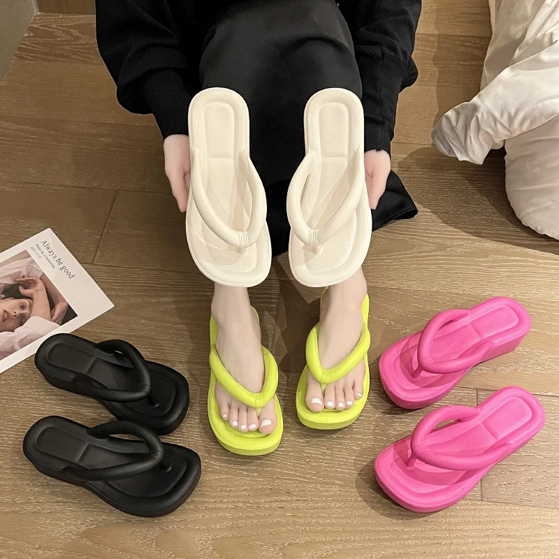 Factory Sale Various Flip-Flops Ladies Shoes Slippers Design Summer Outdoor Beach Slippers Flip Flops