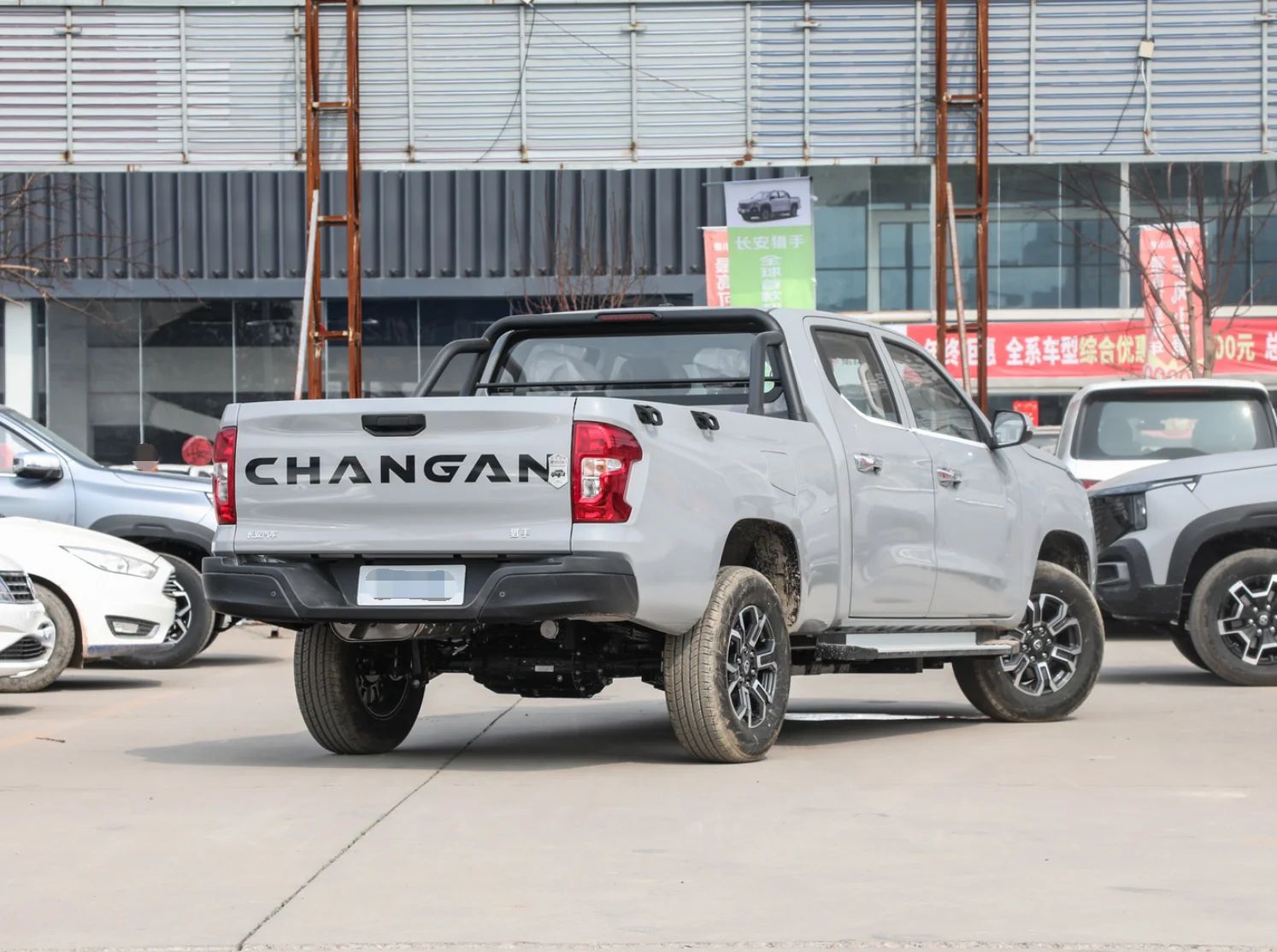 Купите Подержанные пикапы электрический автомобиль 2024 Китайский Пикап toyota Pick Up changan hunter Pickup электромобиль