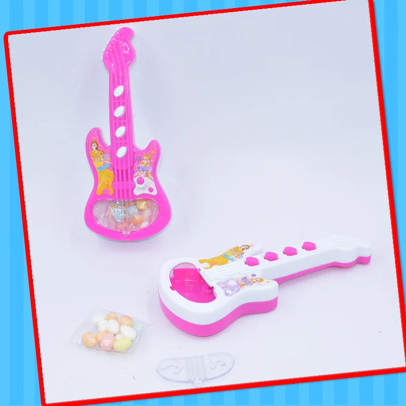 Toy candy 2020 best selling China toy with candy plastic music guitar toy promotion popular in russian and arab country