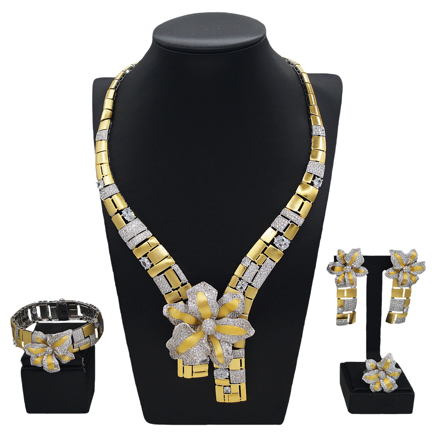 Zhuerrui Dubai Couples Dating Jewelry Set Design Sense Chain Gold Plated Romantic Nigerian Ladies High-end JewelryHZ24009196