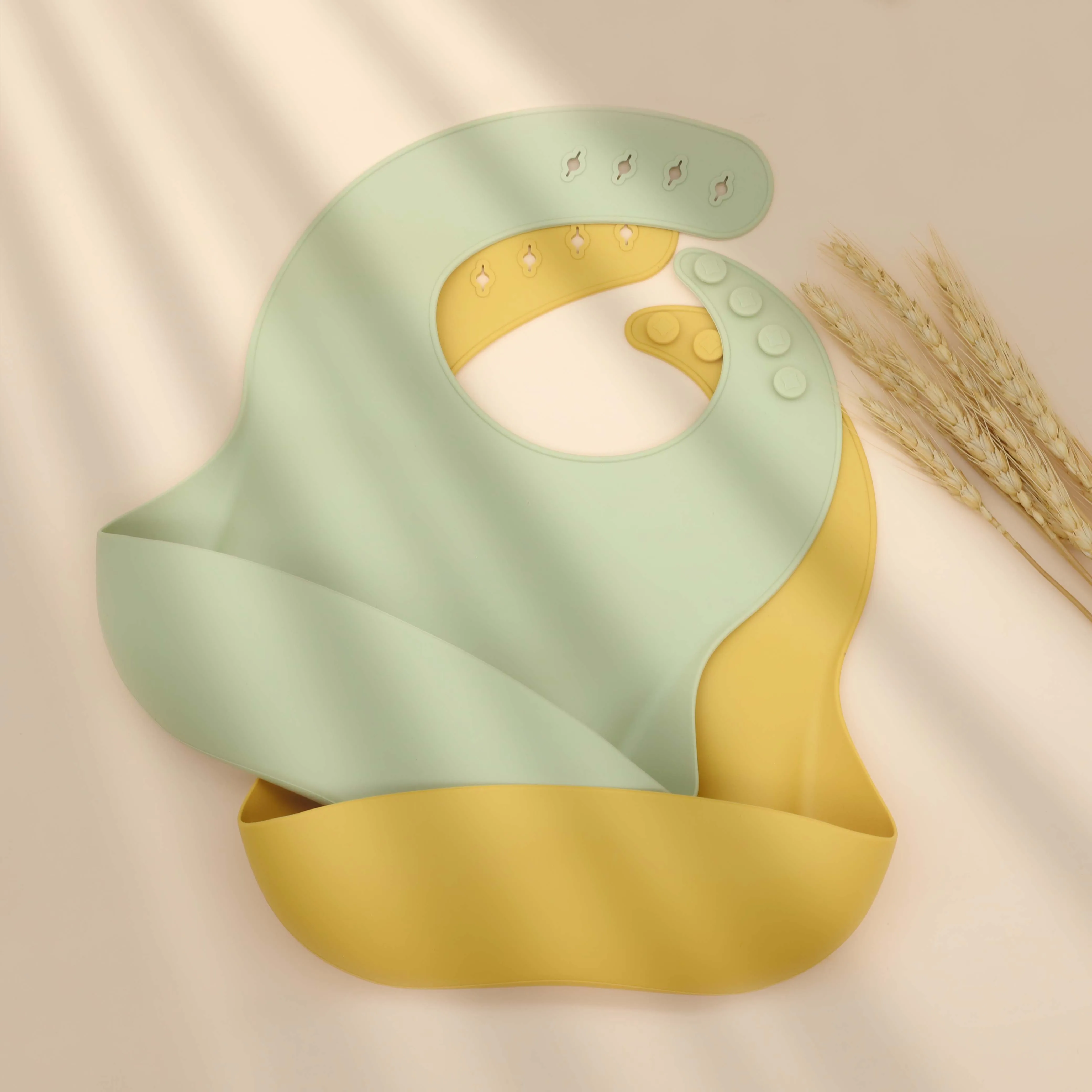 Eco choose custom logo baby tableware 6pcs/set box silicone bibs dinner suction plate water cup spoon fork set flatware