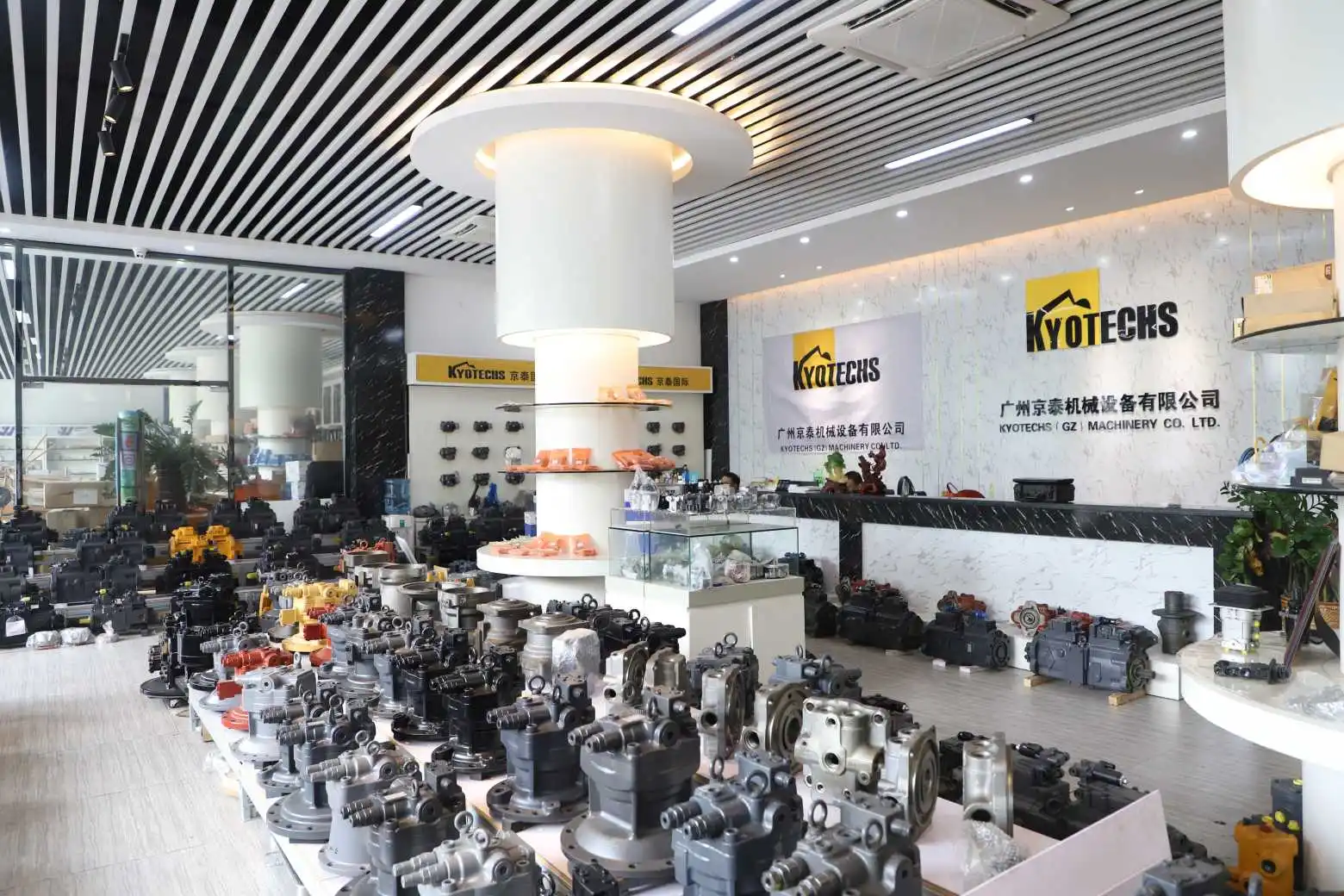 Hydraulic Main Pump Pump Group And Spare Parts 320D2 320D2L E320D2 E320D2L Hydraulic Pump 397-3680 3973680