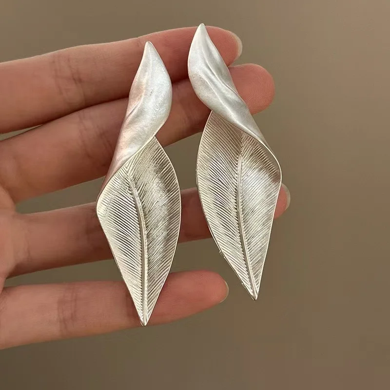 Fashion exaggerated brass matte brushed gold leaf earrings for women