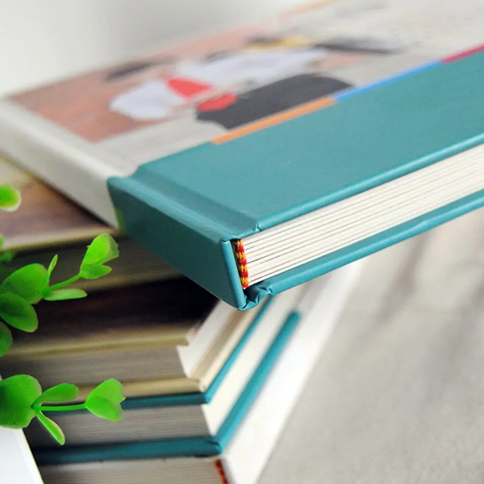 Изготовленный На Заказ A5 A4 Книга в твердом переплете служба публикации книга твердой обложке арт лежал плоский фотокниг