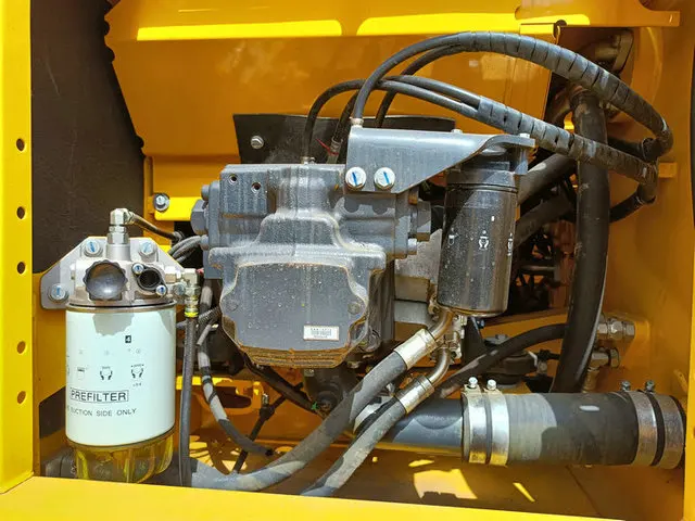 Экскаватор Komatsu pc220 pc220-8n1 шт. 220-8