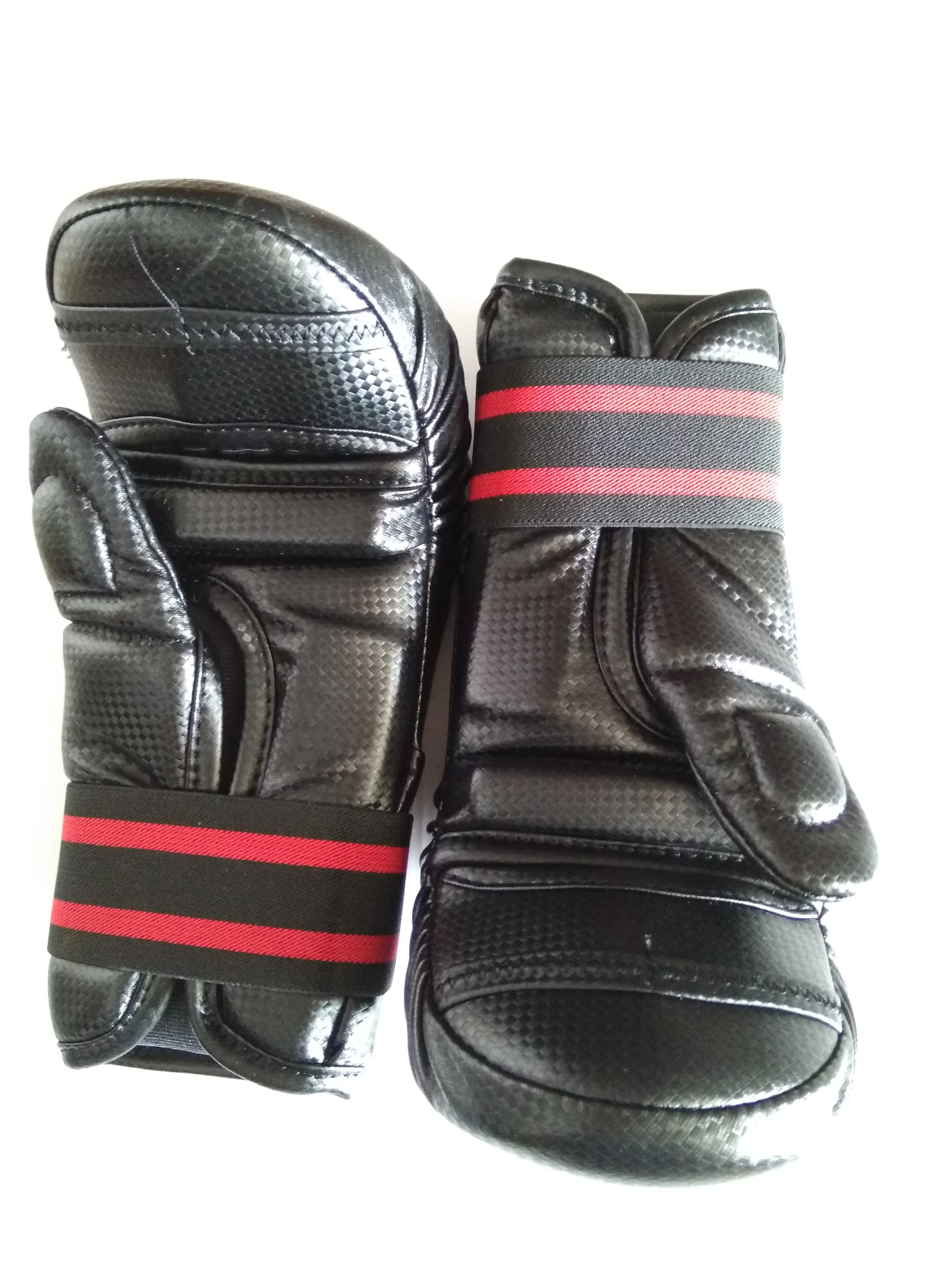 Action Sparring Boxing MMA Baggloves  by Century Martial Arts Hand gear Info and Assembly Karate Taekwondo Muay Thai Bag Mitts