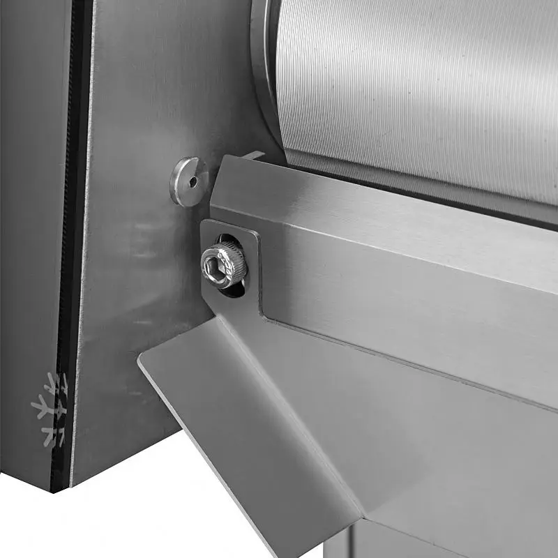 2 door cabinet freezer