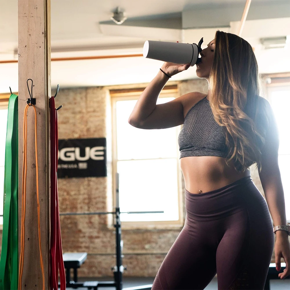 Фабрика изготовленный на заказ логотип Герметичность Bpa Бесплатно Белка утепленная шейкер бутылки, Спортивная бутылка для воды из нержавеющей стали