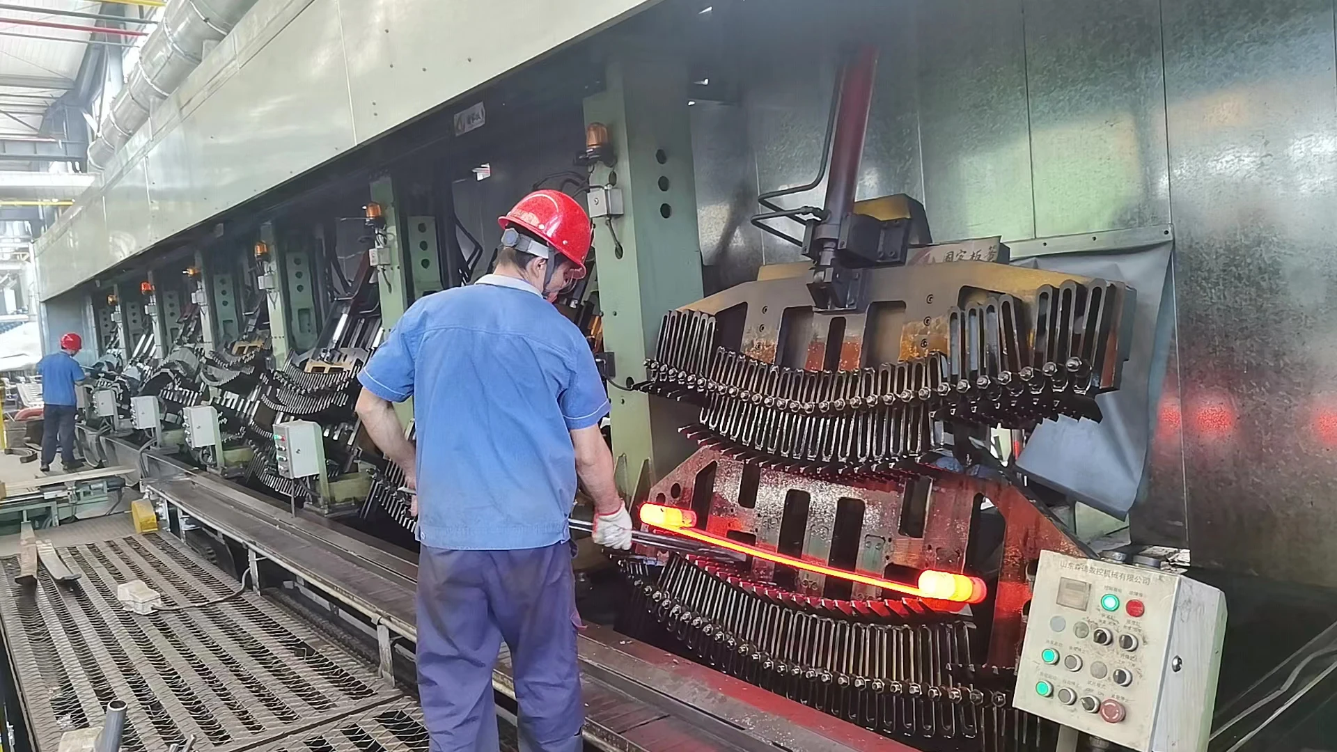Листовая рессора Sinotruck Howo 228.63кг WG 9232520008 20*90-* 1700-12