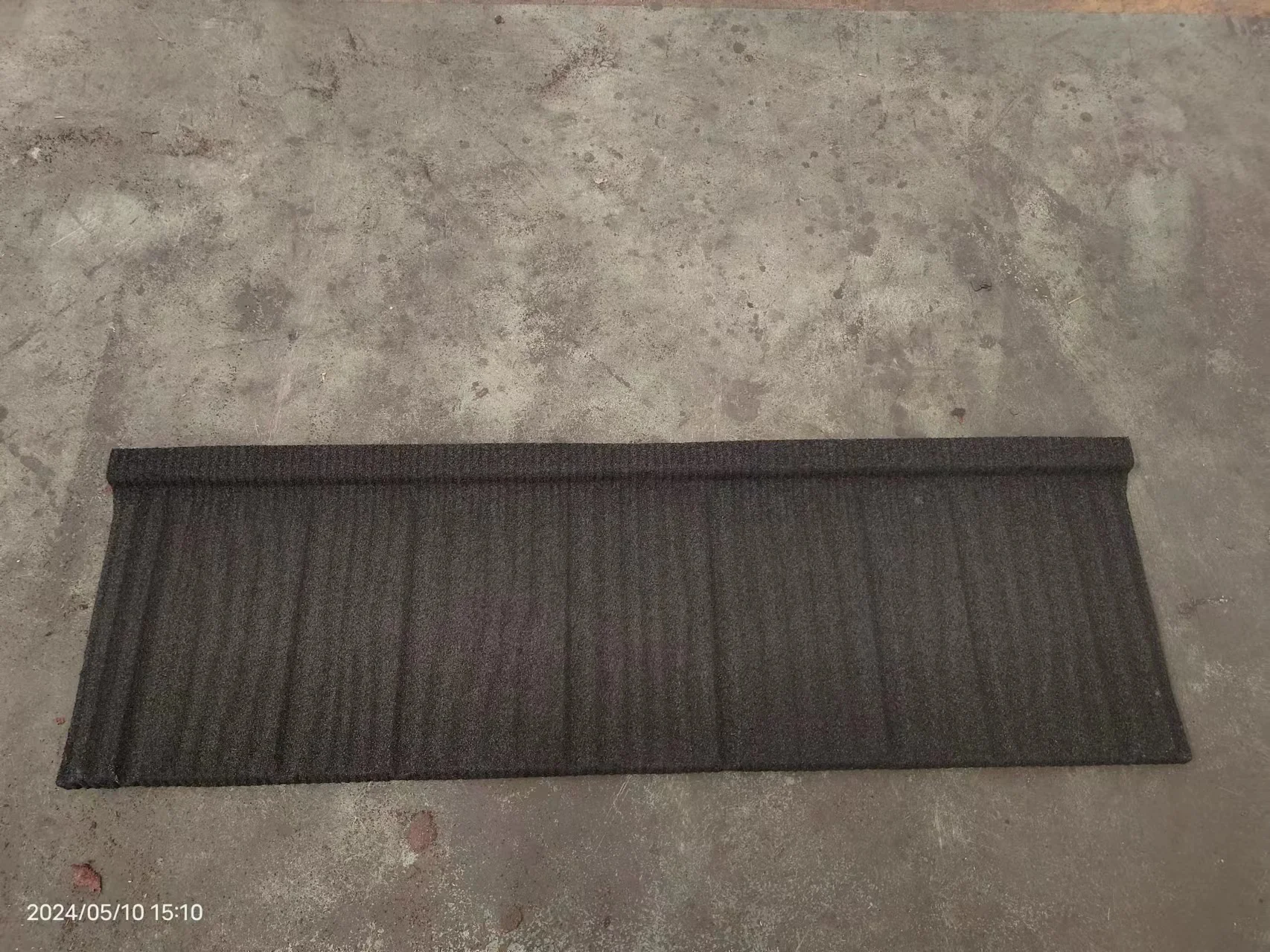 metal roofing sheets prices wood tile 0.4mm black color stone coated metal roof tile sheet steel roofing materials