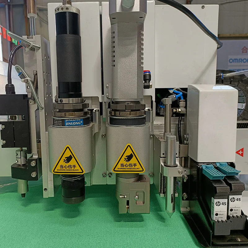 Carbon Glass Fiber Prepregs Composite Material Cutting Machine