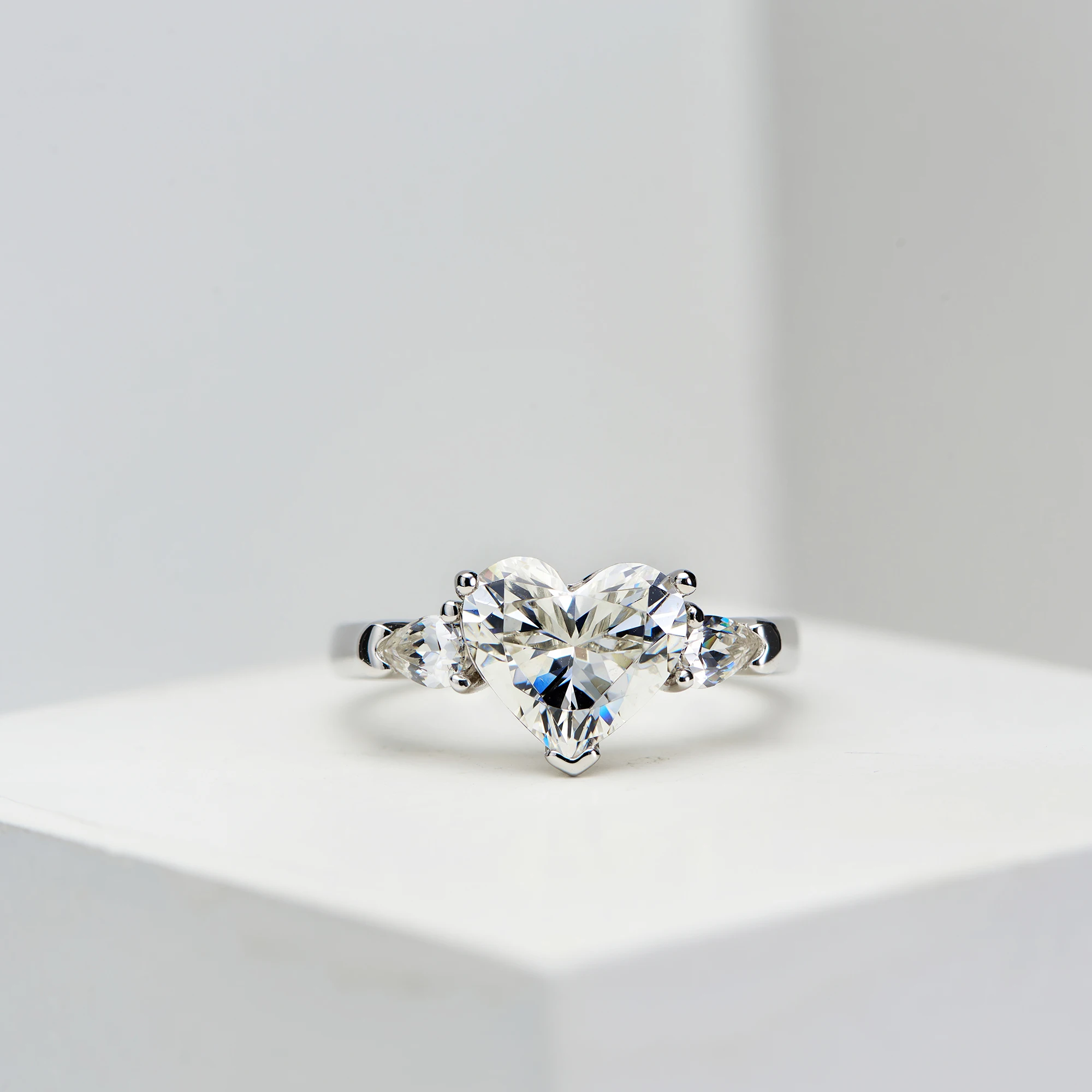 Free shipping engagement wedding white gold Eternity diamond ring heart shape pure silver love rings